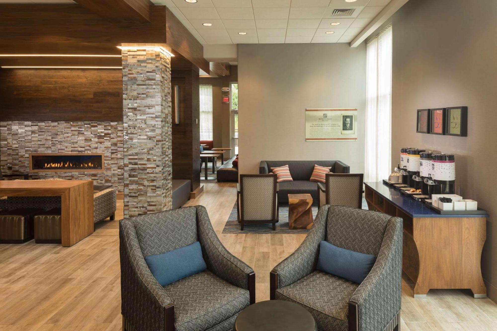 Hampton Inn & Suites-Asheville Biltmore Village, Nc Εξωτερικό φωτογραφία
